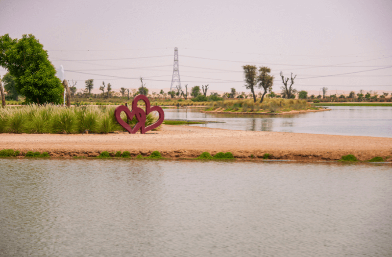 Love Lake Dubai